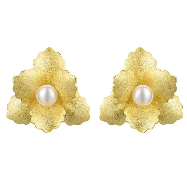 Elegant Designer Flower Earrings with White Freshwater Cultured Pearl in Yellow Gold Plated 925 Sterling Silver