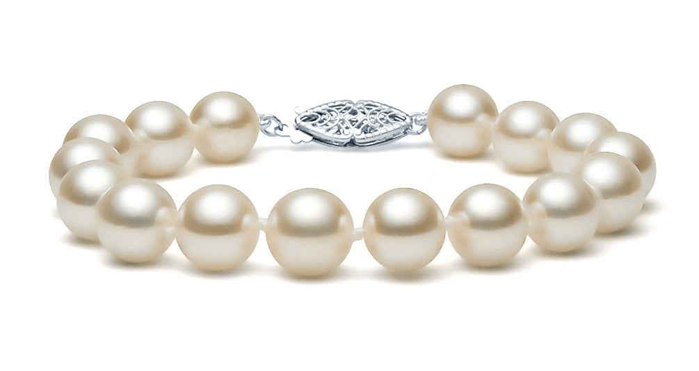 6.5-7mm Cream Japanese Akoya Cultured Pearl Bracelet AA+ Quality with a Sterling Silver Clasp